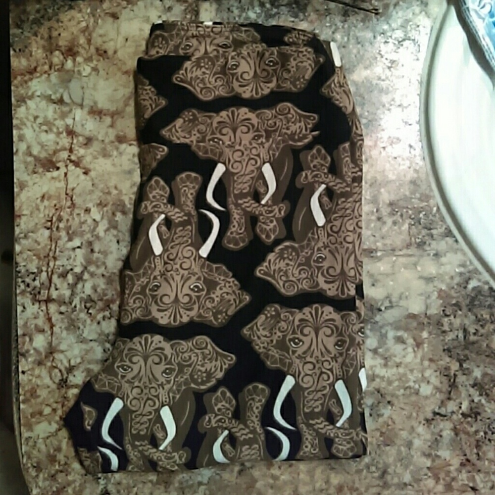 Brand new Lularoe elephant OS leggings